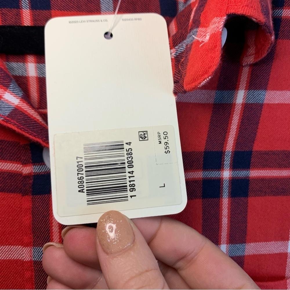 Levi’s Red and Navy Plaid Button-Up Shirt Relaxed Fit, Size L - Picture 4 of 8